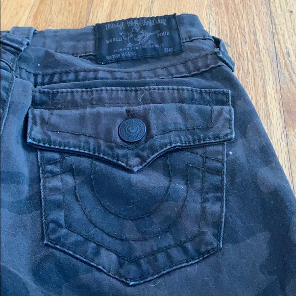True Religion size 25 camo skinny jeans - Picture 5 of 5